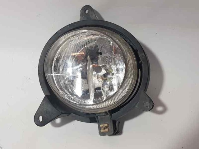 Lampa przeciwmgielna lewa 922013E011 HYUNDAI