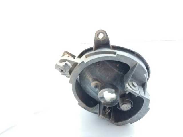 Lampa przeciwmgielna lewa 922013E011 HYUNDAI
