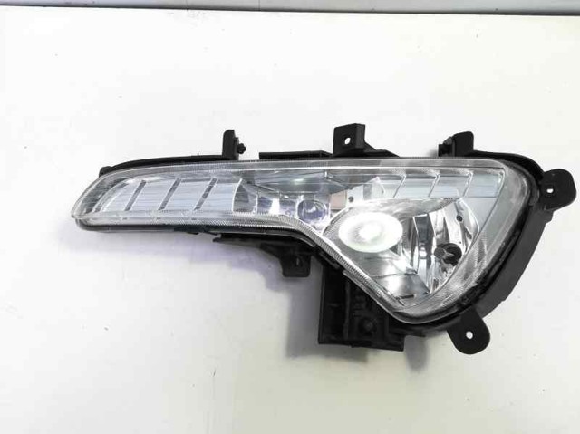 Lampa przeciwmgielna lewa 922013W200 HYUNDAI