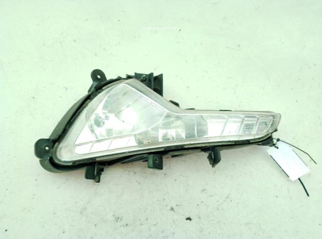Lampa przeciwmgielna lewa 922013W200 HYUNDAI