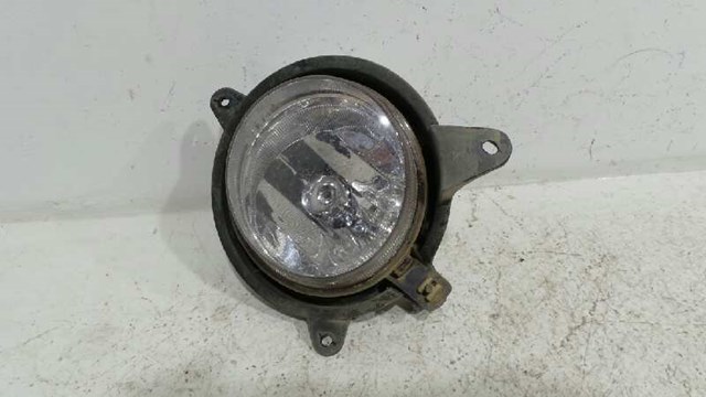 Lampa przeciwmgielna prawa 922023E011 HYUNDAI