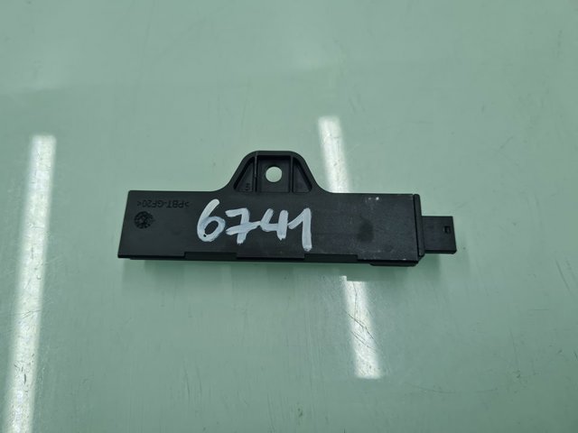 9220832 BMW