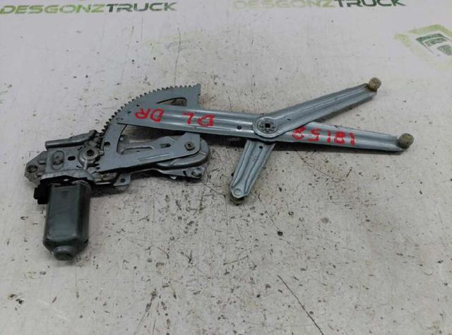Mechanizm podnoszenia szyby drzwi przednich prawych 922269 PEUGEOT