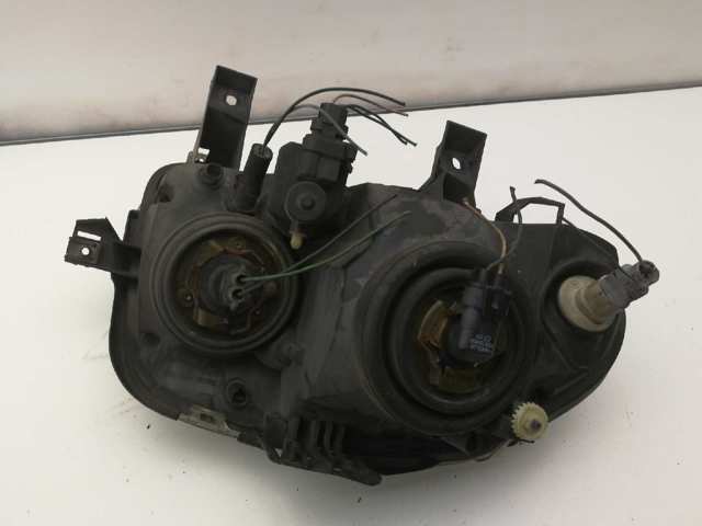 Reflektor prawy 92229221 RENAULT