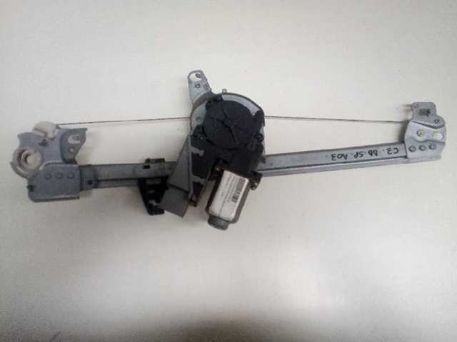Mechanizm podnoszenia szyby drzwi przednich prawych 9222AP PEUGEOT