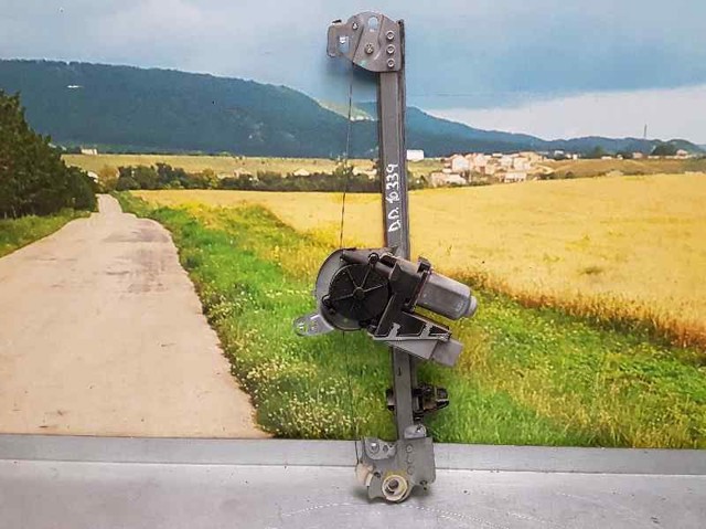 Mechanizm podnoszenia szyby drzwi przednich prawych 9222AP PEUGEOT