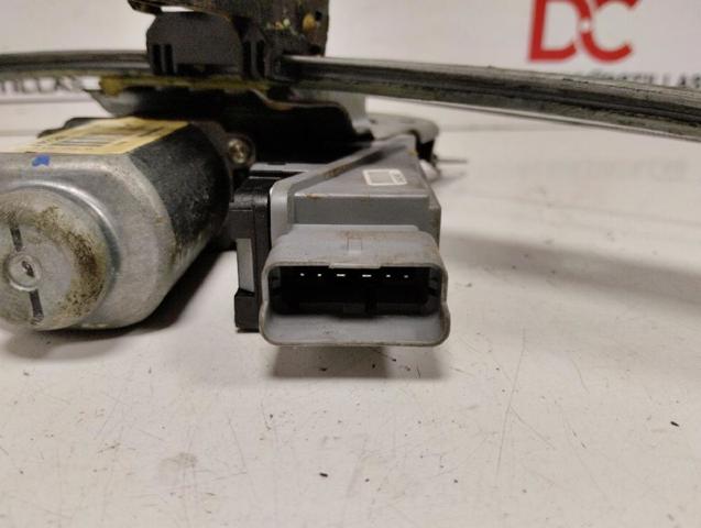 Mechanizm podnoszenia szyby drzwi przednich prawych 9222AP PEUGEOT