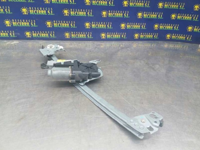 Mechanizm podnoszenia szyby drzwi przednich prawych 9222AP PEUGEOT