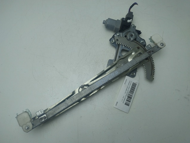 Mechanizm podnoszenia szyby drzwi przednich prawych 9222CS PEUGEOT