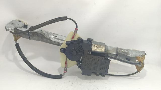 Mechanizm podnoszenia szyby drzwi przednich prawych 9222CT PEUGEOT