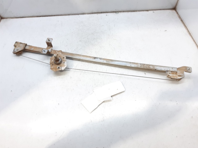 Mechanizm podnoszenia szyby drzwi przednich prawych 9222F1 PEUGEOT