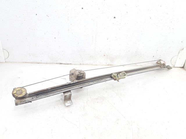 Mechanizm podnoszenia szyby drzwi przednich prawych 9222F1 PEUGEOT