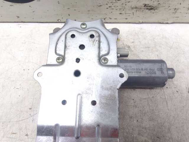 Mechanizm podnoszenia szyby drzwi przednich prawych 9222F9 PEUGEOT