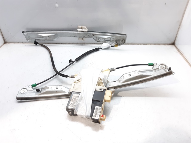 Mechanizm podnoszenia szyby drzwi przednich prawych 9222P5 PEUGEOT