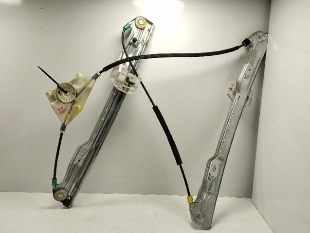 Mechanizm podnoszenia szyby drzwi przednich prawych 9222P5 PEUGEOT