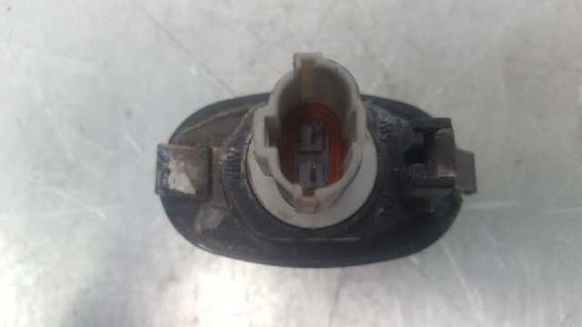 Powtarzacz kierunkowskazu na błotniku Hyundai H-1 STAREX A1