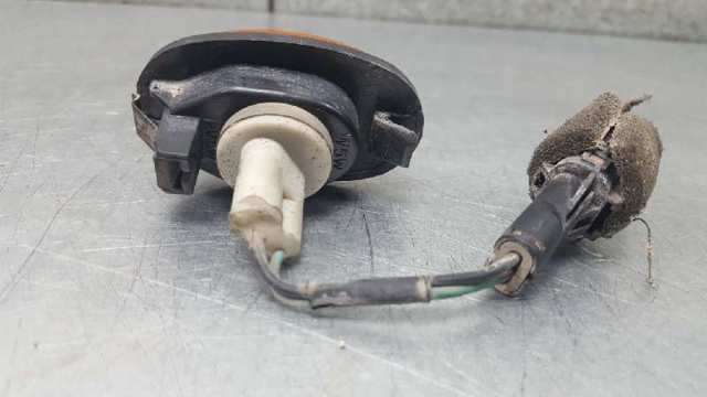 Powtarzacz kierunkowskazu na błotniku Hyundai Sonata 3