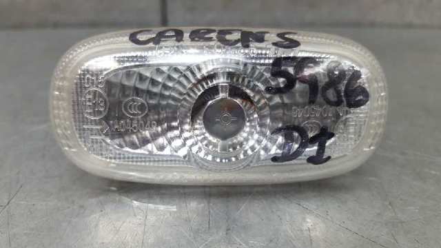 Powtarzacz kierunkowskazu na błotniku Hyundai Sonata 5 NF