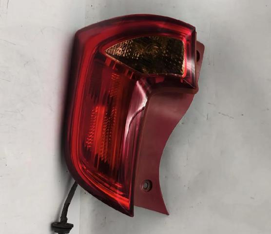 Lampa zespolona tylna lewa 924011Y010 HYUNDAI