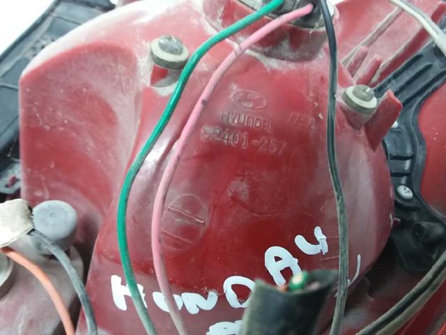 Lampa zespolona tylna lewa 92401257 HYUNDAI