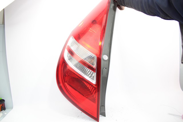 Lampa zespolona tylna lewa 924012L0 HYUNDAI