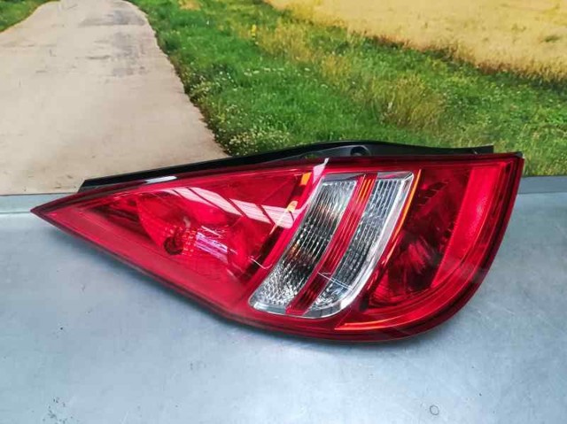 Lampa zespolona tylna lewa 924012R0 HYUNDAI