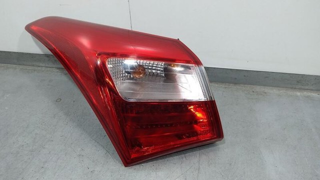 Lampa zespolona tylna lewa zewnętrzna 92401A5020 HYUNDAI