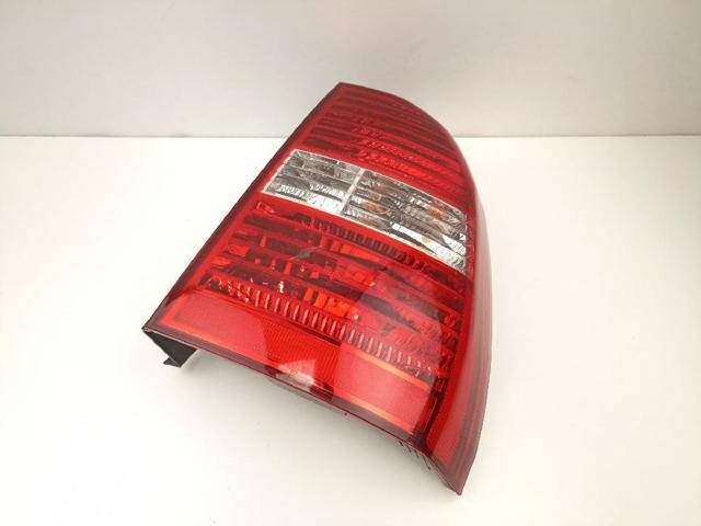 Lampa zespolona tylna prawa 924021F011 HYUNDAI