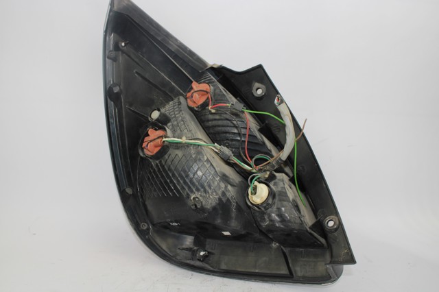 Lampa zespolona tylna prawa KIA Rio 2 JB