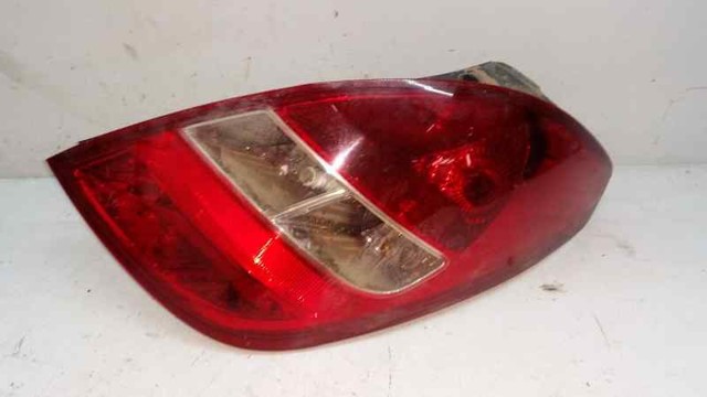 Lampa zespolona tylna prawa 924021J000 HYUNDAI