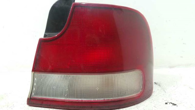 Kupić Lampa zespolona tylna prawa Hyundai Lantra I J-1 w dobrej cenie