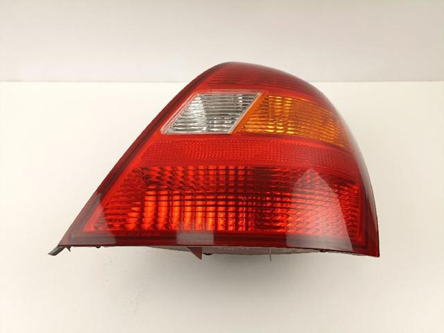 Lampa zespolona tylna prawa Hyundai Elantra 3 XD