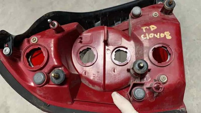 Lampa zespolona tylna prawa Hyundai Elantra 3 XD