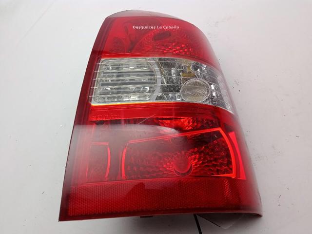 Lampa zespolona tylna prawa 924022E0 HYUNDAI