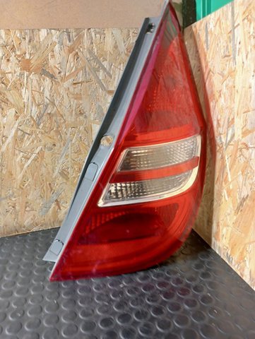 Lampa zespolona tylna prawa 924022L0 HYUNDAI