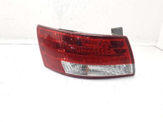 Lampa zespolona tylna prawa zewnętrzna 924023K0 HYUNDAI