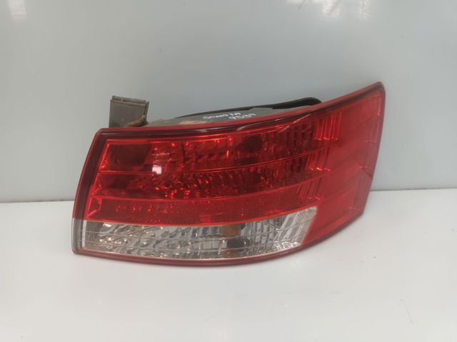 Lampa zespolona tylna prawa zewnętrzna 924023K0 HYUNDAI