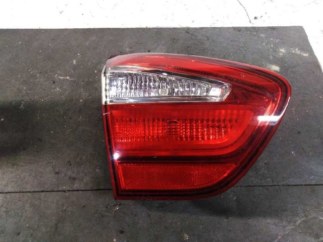 Lampa zespolona tylna lewa wewnętrzna 924031W2 HYUNDAI