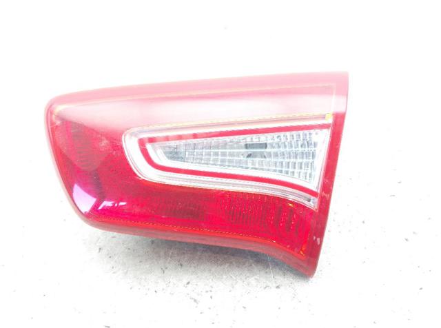 Lampa zespolona tylna prawa wewnętrzna 924063W010 Hyundai/Kia