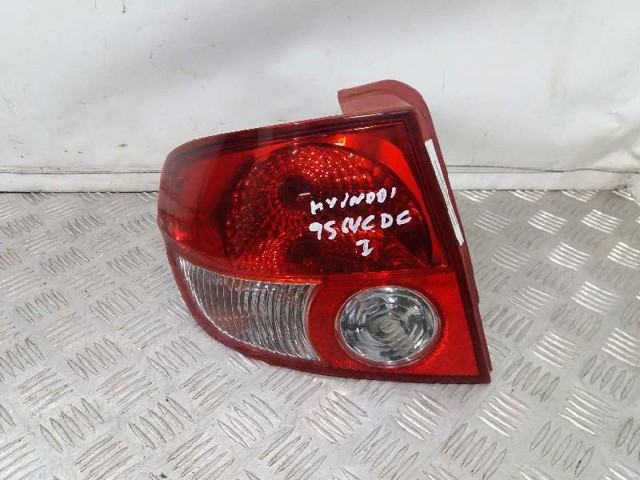 Lampa zespolona tylna lewa 924101C010 HYUNDAI