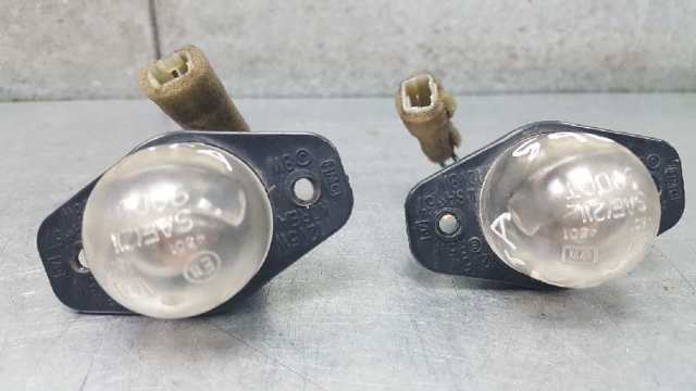 Kupić Lampa oświetlenia tylnej tablicy rejestracyjnej Hyundai Sonata III Y-3 w dobrej cenie