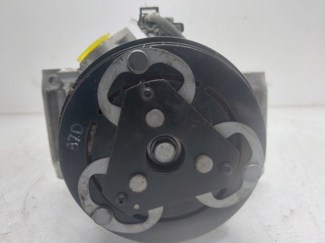 Sprężarka klimatyzacji 926000287R RENAULT