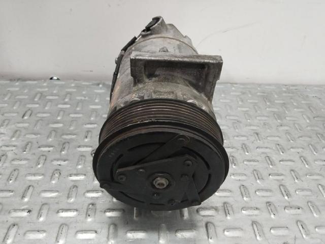 926000734R Renault (RVI)
