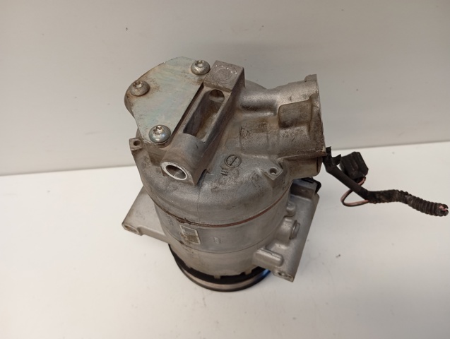 926000734R Renault (RVI)
