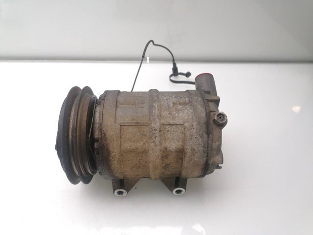 Sprężarka klimatyzacji 926000X010 NISSAN