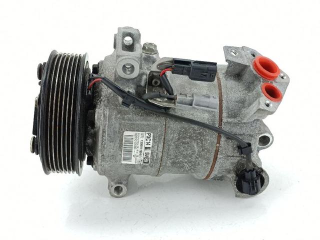Sprężarka klimatyzacji 926001268R RENAULT