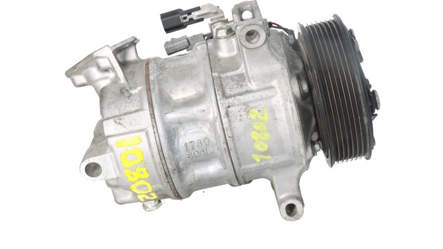 Sprężarka klimatyzacji 926001268R RENAULT