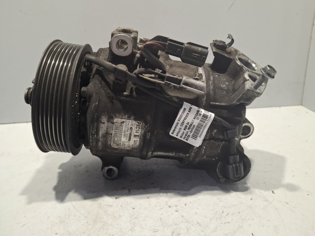 Sprężarka klimatyzacji 926001268R RENAULT