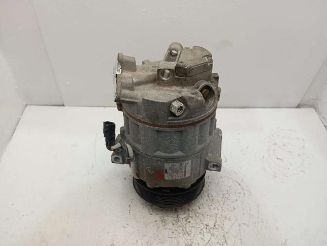 Sprężarka klimatyzacji 926001DA0A NISSAN