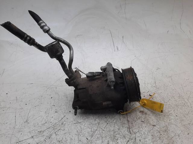 Sprężarka klimatyzacji 926001DB0A NISSAN